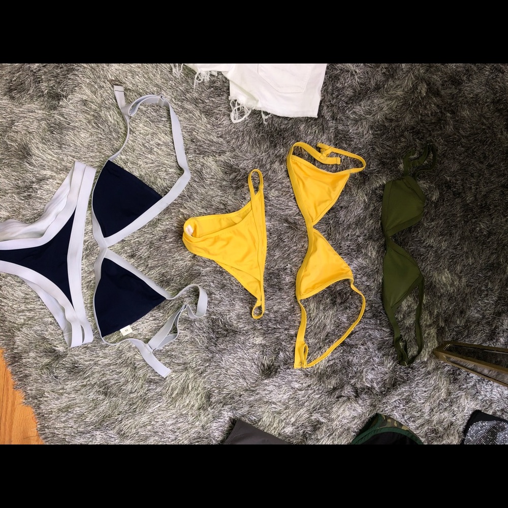 3 bikini tops & 2 bottoms